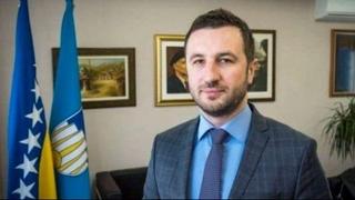 Efendić uzvratio Konakoviću: U Srebrenicu pa ukradi, tamo niko neće posumnjati