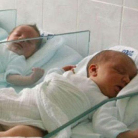 U Kantonalnoj bolnici "Dr. Safet Mujić" rođene četiri, u UKC-u Tuzla 10 beba