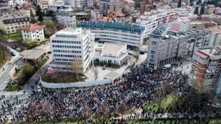 Protesti ispred OHR-a: Građani tražili odlazak Šmita, a da OHR ostane