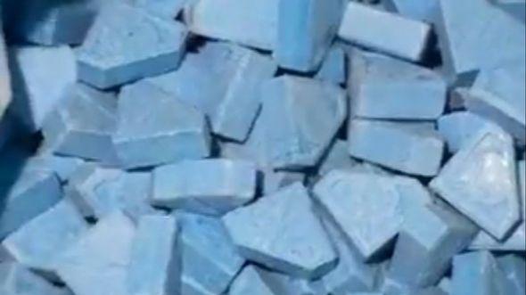 Izgled pilule podsjeća na plavi dijamant  - Avaz
