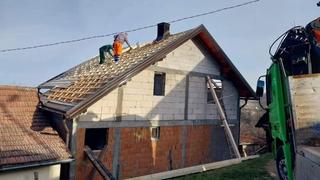 Dobri ljudi uspjeli: Porodica Goletić iz Đurđevika dobila novi krov na kući