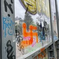 Sramota u glavnom gradu: Ko crta svastike u Sarajevu?