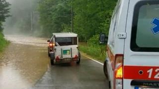 Poplave na putu Mlinska rijeka - Čelinac, saobraćaj obustavljen
