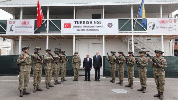 Ministar odbrane Turske - Avaz