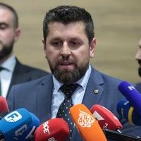 Duraković: Poražavajuće je govoriti o jedinstvu kada imamo više kandidata u Srebrenici 