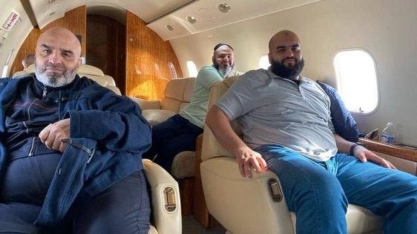Pripadnici Hamasa u avionu - Avaz