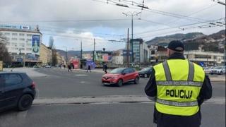 U Sarajevu oduzet automobil: Vozač ima dug od gotovo 4.000 KM na ime neplaćenih kazni
