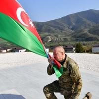 Ilham Alijev podigao zastavu Azerbejdžana u Nagorno Karabahu