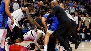 Totalni haos na NBA parketu: Tučnjava kakve dugo nije bilo