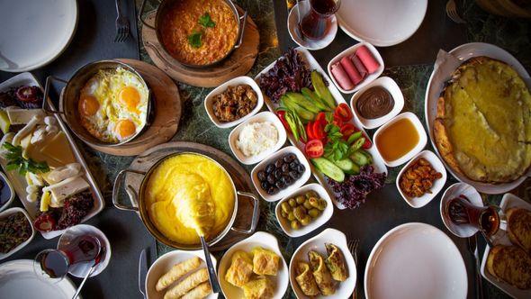 Lokalni turski doručak - Avaz