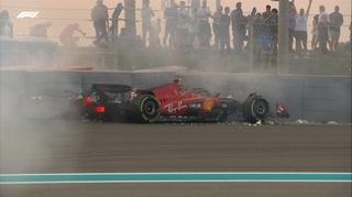 Video / Haos na treningu u Abu Dabiju: Vozač Ferrarija se zabio u barijere
