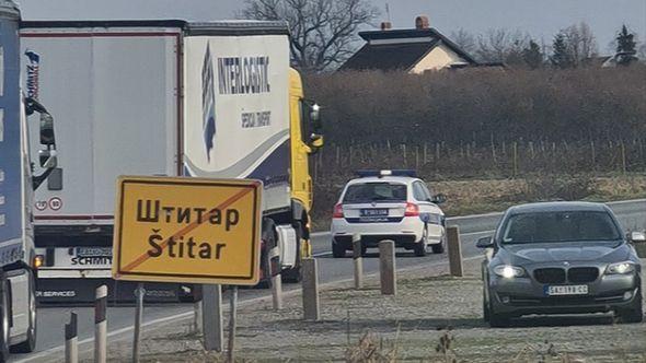 Policija Srbije prati konvoj za Tursku i Siriju - Avaz