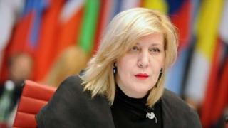 Mijatović pozvala na povlačenje izmjena Krivičnog zakona RS-a kojima se inkriminira kleveta