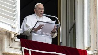 Papa Franjo se molio za žrtve brodoloma kod Grčke