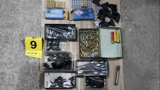 Hapšenje u Nišu: Pronađen arsenal oružja