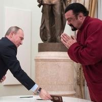 Vladimir Putin odlikovao Stivena Sigala