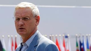 Bivši visoki predstavnik: U BiH se vodi nova politička igra kokošaka, čiji je ishod daleko od izvjesnog