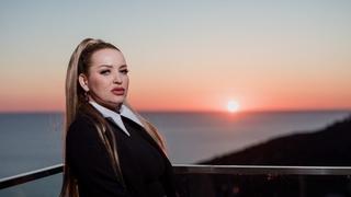 Aldina Bajić objavila spot za pjesmu “Anđele moj”