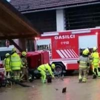 Nevrijeme pogodilo Sloveniju: Voda poplavila i nekoliko zgrada