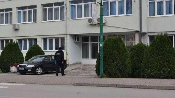 Osumnjičeni A. Č je priveden u prostorije Sektora kriminalističke policije MUP-a BPK Goražde - Avaz