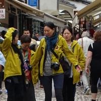 Turisti, oprez: Džeparošice "ordiniraju" u Mostaru, Italijanka ostala bez 900 eura