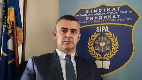 Kahrimanović: Udar na moral - Avaz