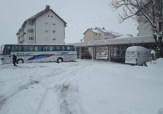 Nekoliko sela kod Gacka odsječeno: Visina snijega i do 70 centimetara