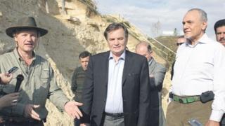 "Avazov" vremeplov: Princ Fejsal posjetio bosanske piramide