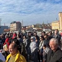 Performans ispred Vijećnice: Brojni građani Sarajeva uz narod Palestine