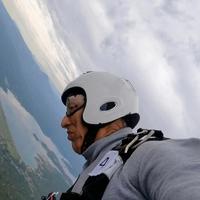 Ibrahim Kalesić, najstariji padobranac u Evropi za "Avaz": Trpim strašne bolove, a pomoći nema