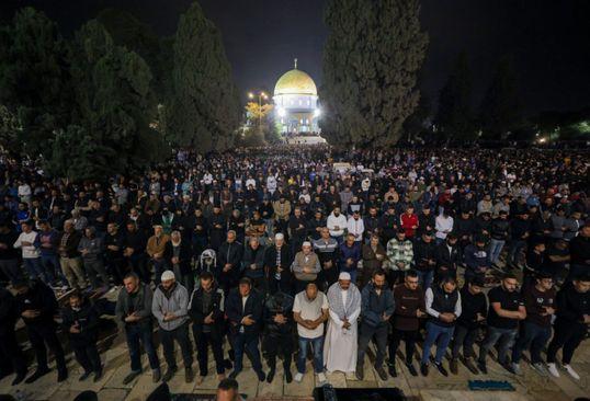 Hiljade muslimana večeras je klanjalo teravih-namaz - Avaz