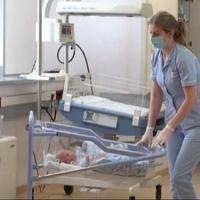 U Kantonalnoj bolnici "Dr. Irfan Ljubijankić" rođene tri, na UKC-u Tuzla osam beba