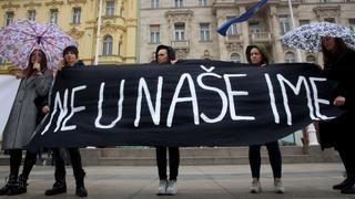 U Zagrebu održan protest "Ne u naše ime - 30 godina od ratnog zločina u Ahmićima"