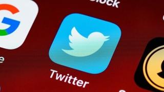 Počelo masovno uklanjanje plavih oznaka Twitter-a