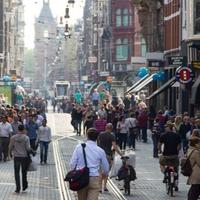 Amsterdam pokrenuo kampanju protiv mladih britanskih turista: Ne žele da im "divljaju" po gradu
