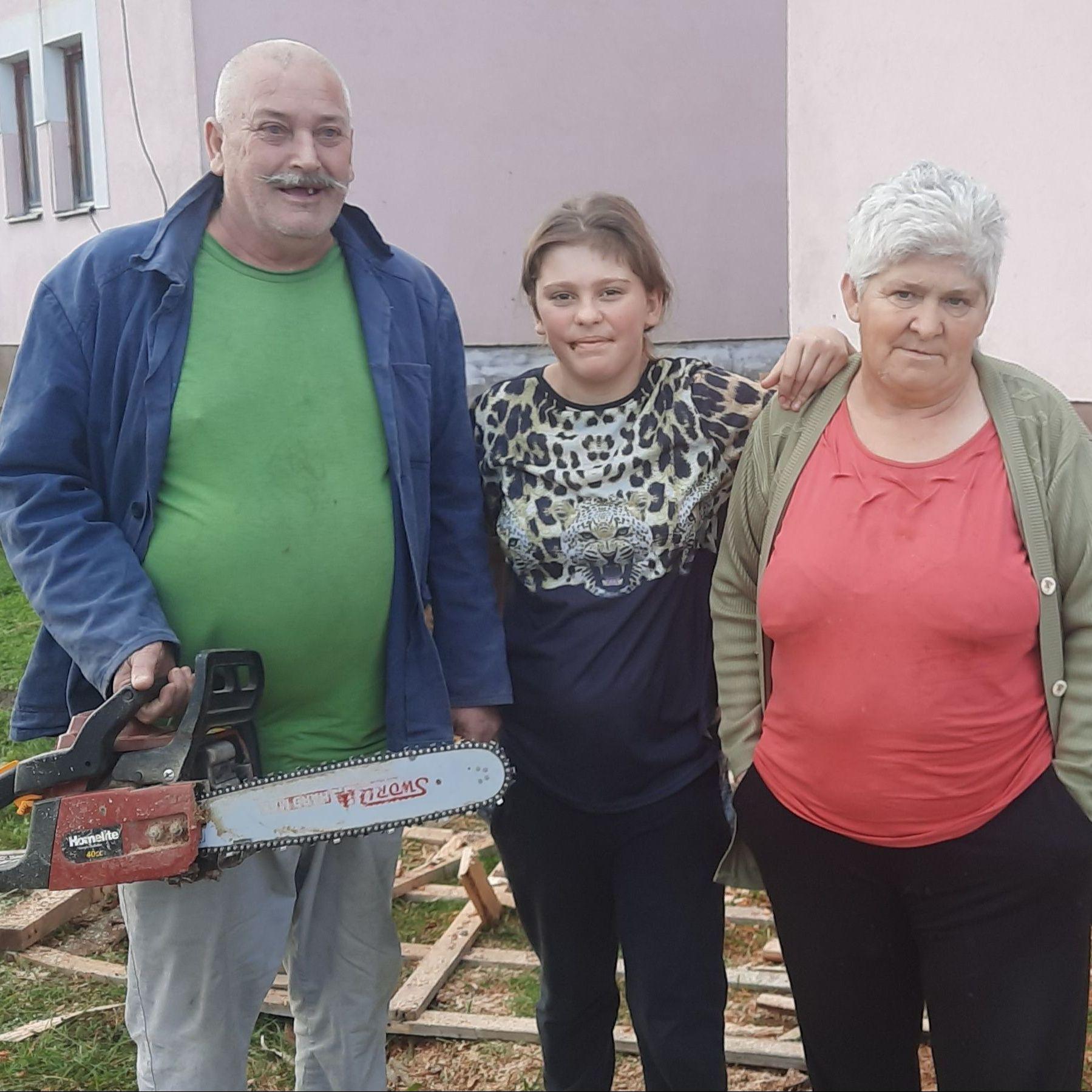 Šesteročlana porodica Fejzić iz Živinica samo za nevolje zna: Iz javne kuhinje hrane dvoje djece s invaliditetom