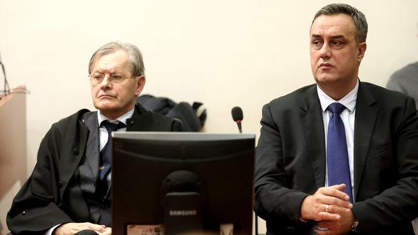 Advokat Fahrudin Ibrišimović i optuženi Asim Sarajlić - Avaz
