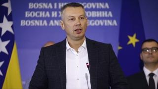 Ministar sigurnosti BiH Nenad Nešić otvoreno za "Avaz": Valjda bih do sada pao da sam na Skyu!