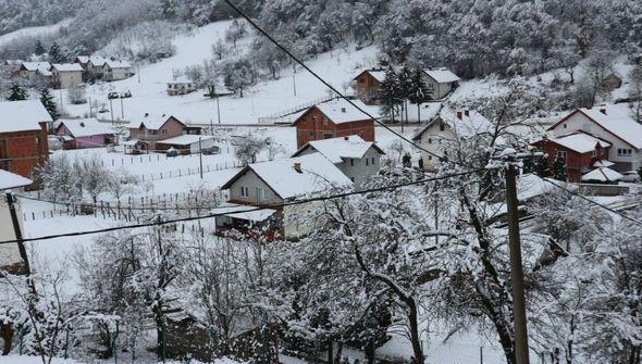 Snijeg u srebreničkim selima - Avaz