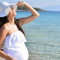 I trudnica može na plažu: Sunčanje nije zabranjeno, ali se držite ovih pravila 