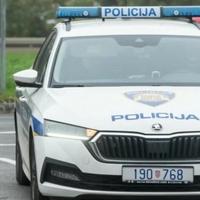 U sudaru kombija i automobila u Hrvatskoj poginula jedna osoba, više povrijeđenih 