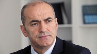 Rektor Škrijelj za "Avaz" o Novalićevom zahtjevu: Udar na zakon neće Sebiji donijeti diplomu niti potvrde o položenim ispitima 
