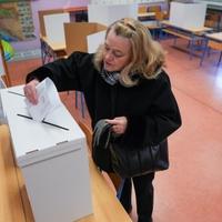 Otvorena biračka mjesta u Hrvatskoj: Dilema je samo jedna - Plenković ili Milanović