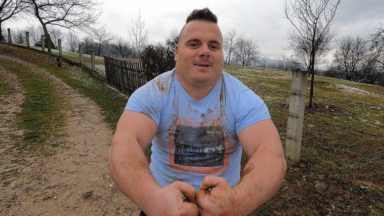 Bosanski Hulk Hamdija Ramulj: Oborio bika i kupao se u snijegu