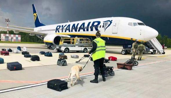 Ryanairovu letjelicu pratila su dva grčka borbena aviona - Avaz