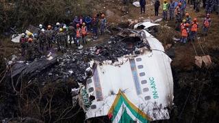 Uznemirujući snimak: Putnik objavio dramatičan pad aviona u Nepalu