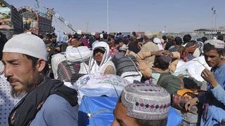 Iz Pakistana protjerano više od 200.000 afganistanskih izbjeglica