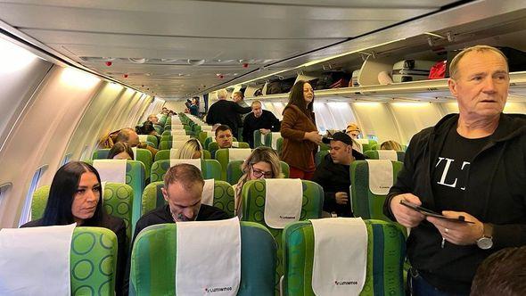 Putnici na prvom letu za Švedsku - Avaz