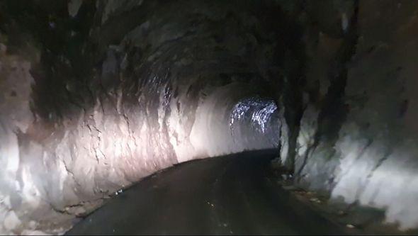 Sporni tunel - Avaz