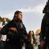 Izraelska policija nije dozvolila palestinskoj omladini da uđu u Al-Aksu na sabah-namaz